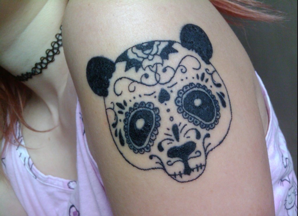 Corak tattoo panda hideung bodas sareng bodas (8) .