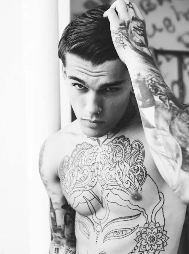 Stephen James голый